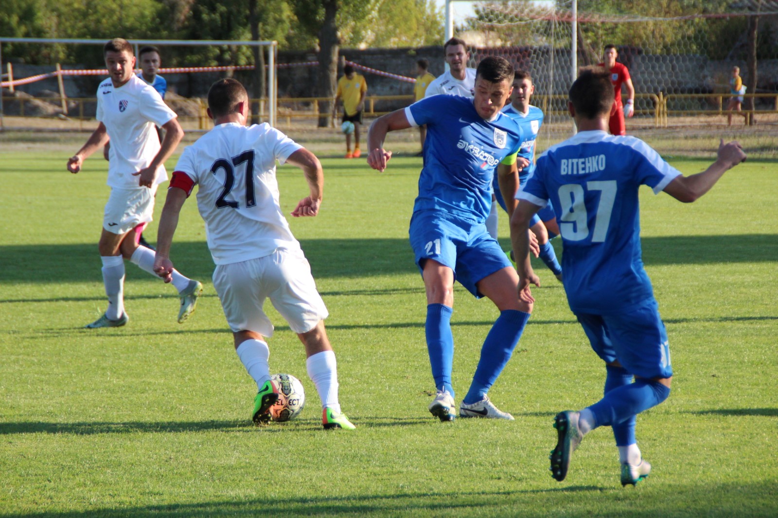 Таврия уступила на своем поле МФК Николаев-2 (1:2) в матче открытии 12-го тура Второй лиги 2017/18.