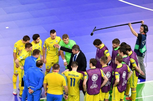 Четыре игрока херсонского “Продэксима” попали в состав сборной Украины на матчи с Чехией