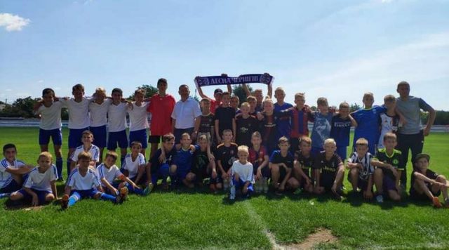 Юные Генические футболисты сыграли товарищеский матч с детской командой участника Премьер-лиги Украины
